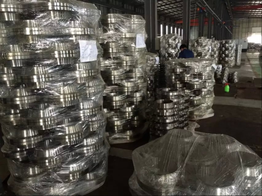 碳鋼法蘭它作為法蘭類型中的一種，具有什么特點呢？